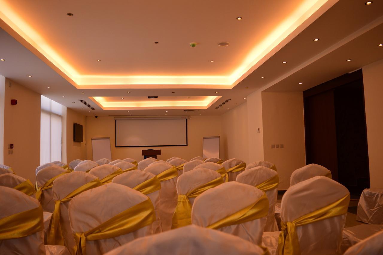 President Hotel Amman Esterno foto