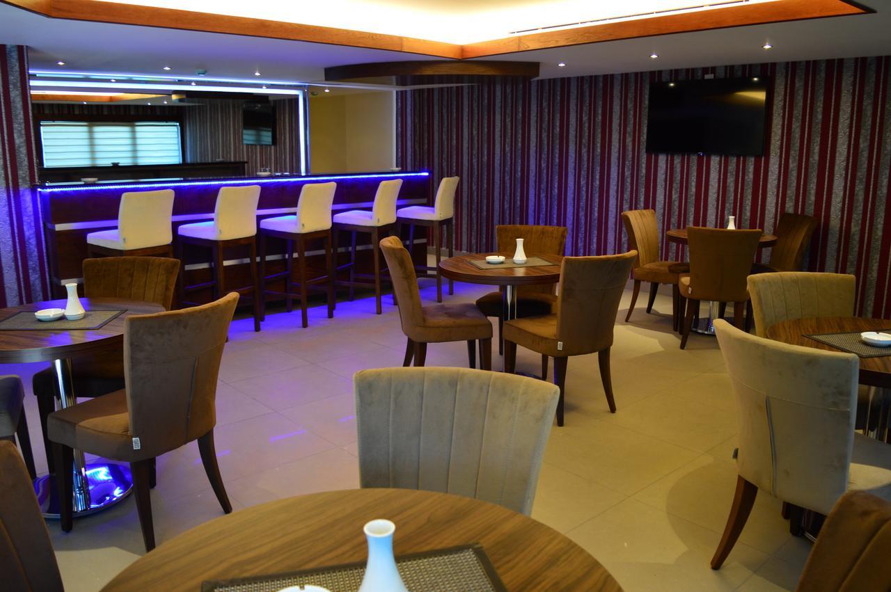 President Hotel Amman Esterno foto