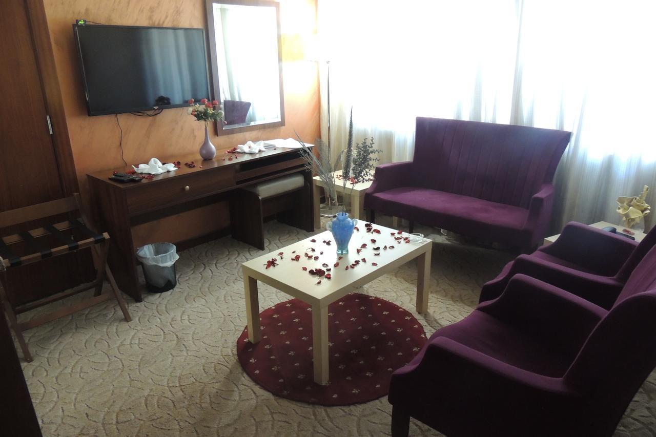President Hotel Amman Esterno foto